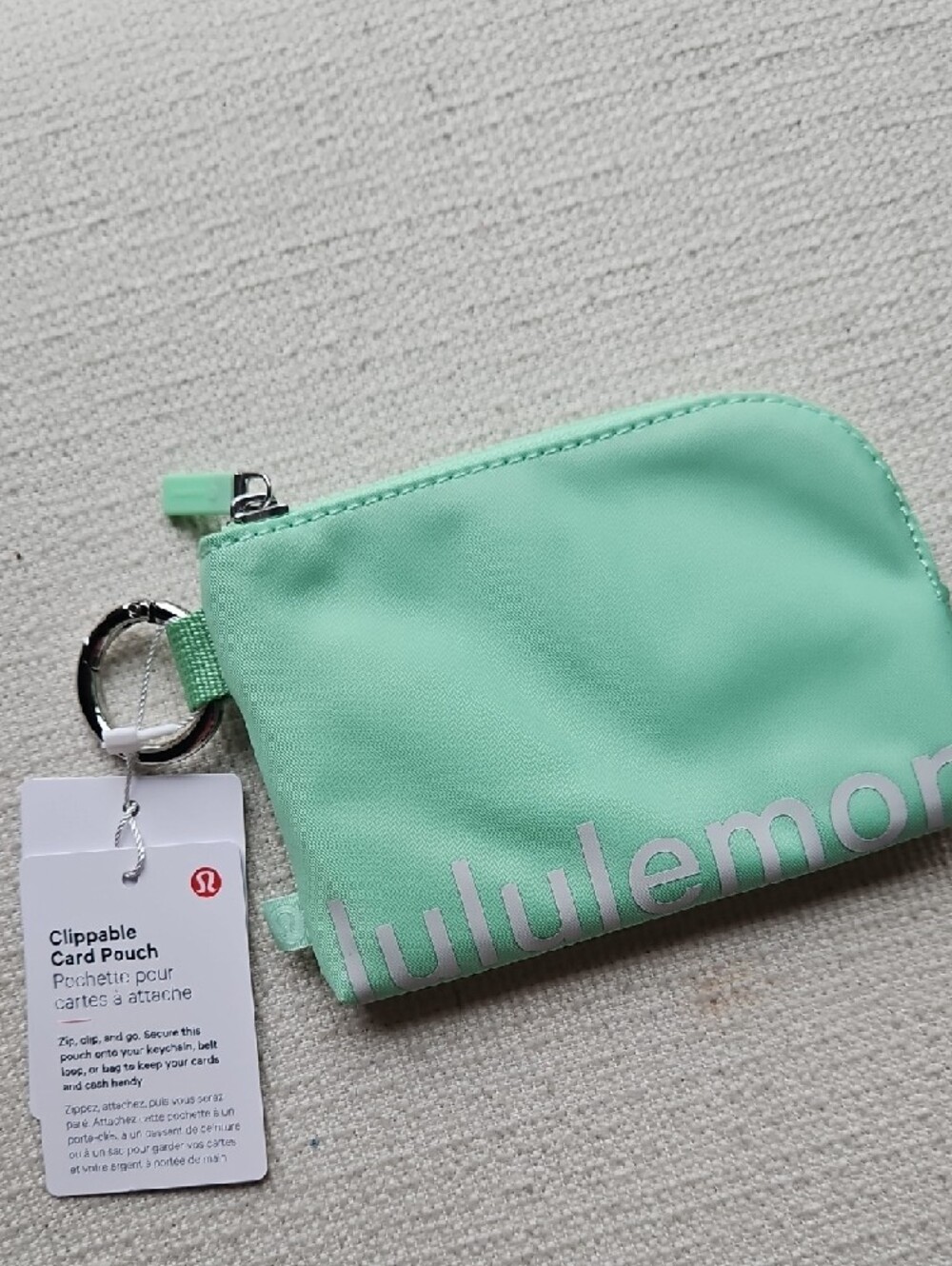 lululemon Mint Green Clippable Card Pouch - Picture 12 of 13